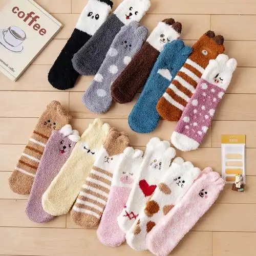 帕耐克丝圣诞袜子女礼盒装冬天毛毛袜珊瑚绒加厚加绒保暖可爱毛茸