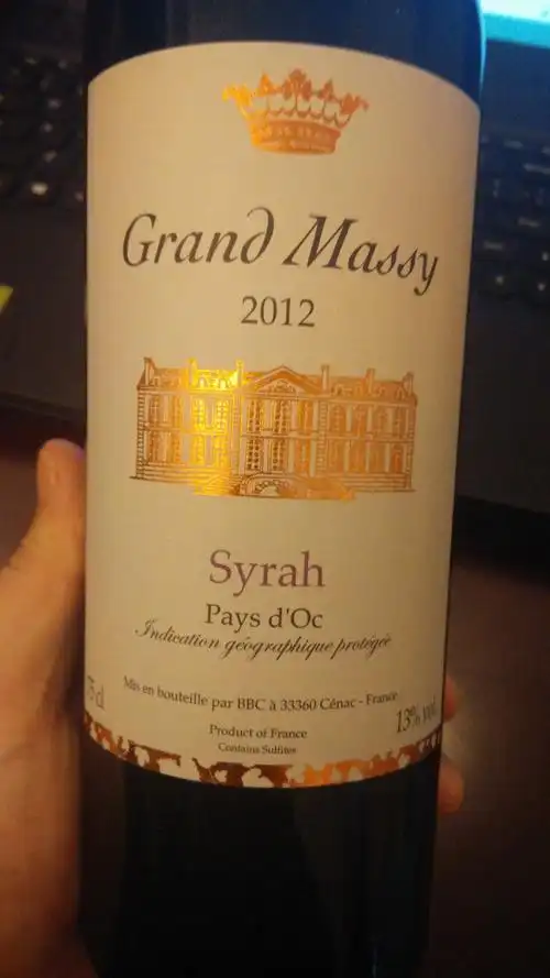 朋友送了箱红酒,谁帮我解读下酒标,值多少钱?