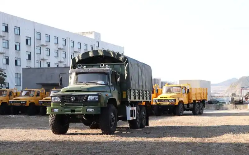 东风六驱eq2100尖头自卸车 6*6东风长头越野卡车