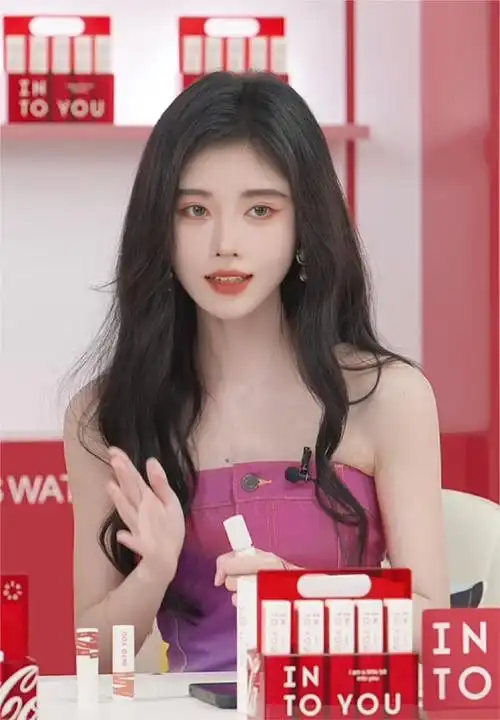 鞠婧祎夏日唇妆##鞠婧祎直播