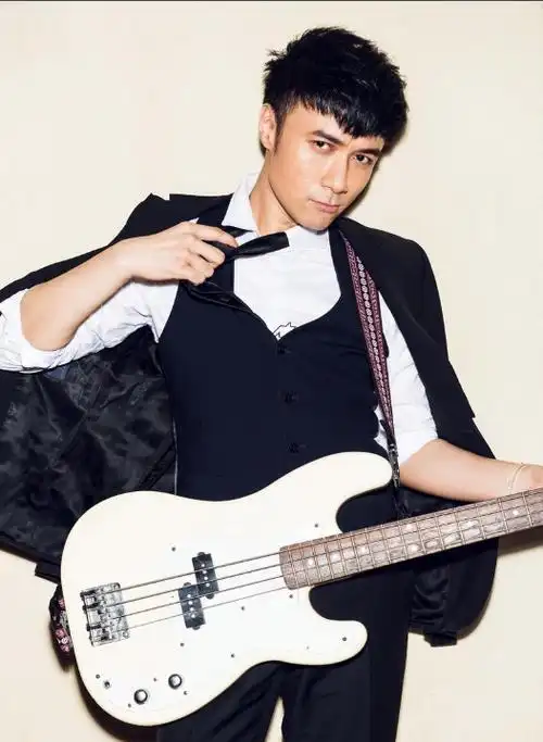 古巨基当爹,有缘人喜结连理