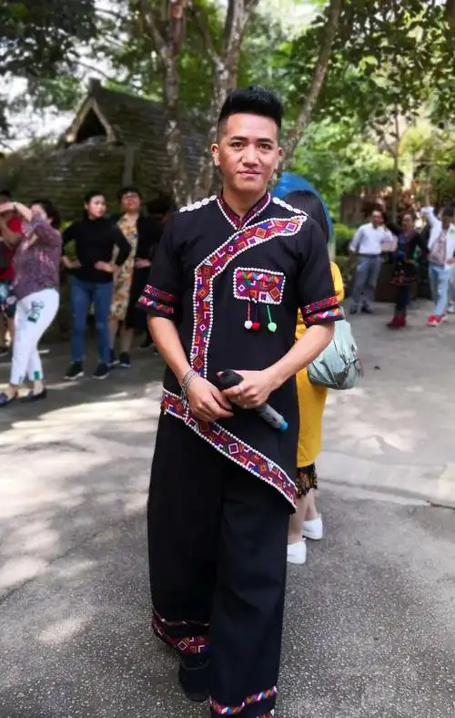 西双版纳的热带雨林(一)