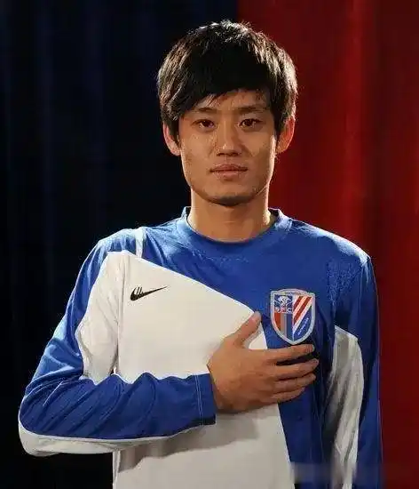 申花双子星,高开低走,结局令人唏嘘(附打油诗一首)_冯仁亮_恒大_小冯