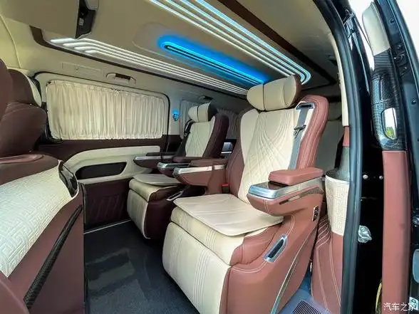 改装奔驰威霆打造商务头等舱内饰设计