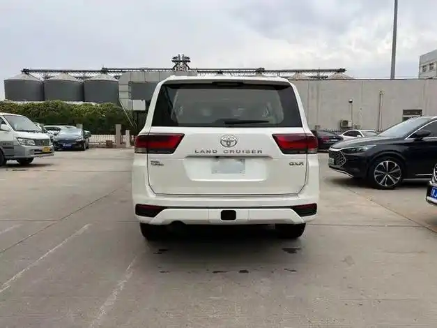 2024款丰田酷路泽4000现车