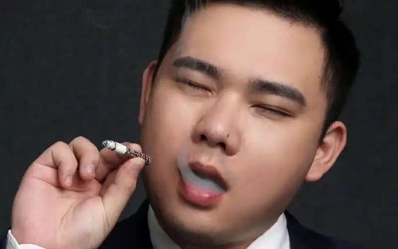 李老八再谈免费看直播送礼物是花钱买快乐送礼物与否是自由