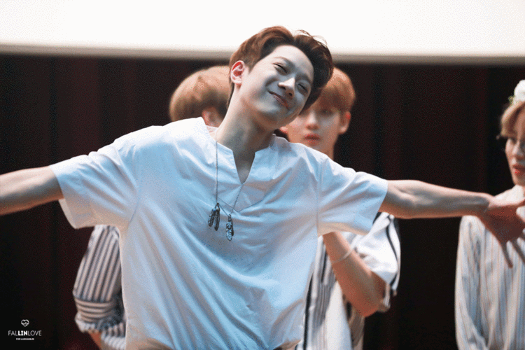 微关系 她的关注(727) 纽西之谜geoskincare 未定事件簿 腹黑的韩小陌