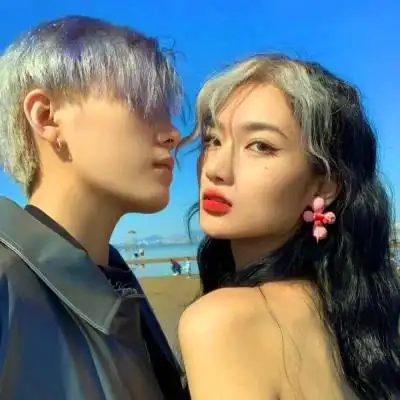 情头 情侣 双人真人一人一半