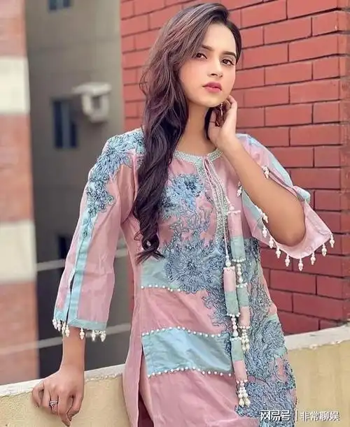 孟加拉国的九位美女个个让人惊艳她们都有着淳朴的自然之美