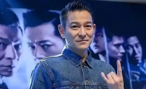 遮羞布彻底盖不住了刘德华赖文慧关系曝光除了结婚证啥都给了