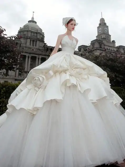 婚礼装扮造型法式(法式婚纱礼服)