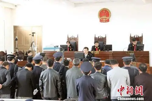 图为庭审现场. 马剑龙 摄