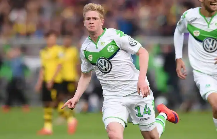 现在回看2014-15赛季的狼堡,张稀哲拿什么去争出场时间?