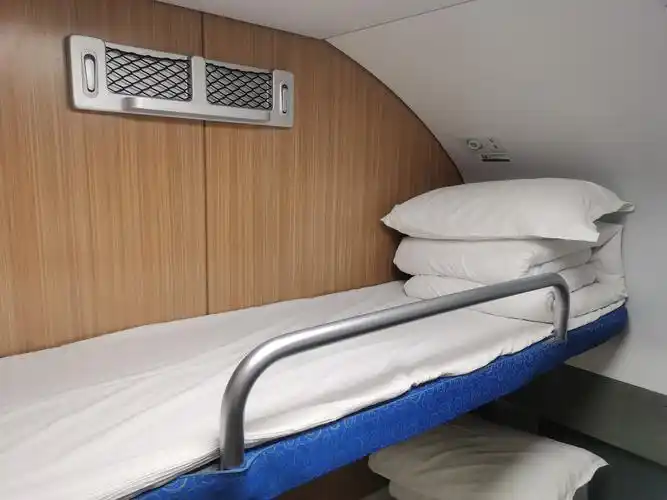 动车卧铺二等座