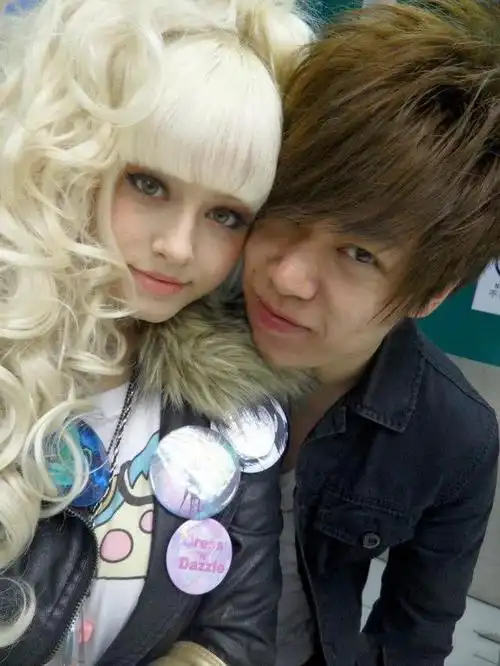 吴卓林女友andi资料曝光毕业于国际顶尖大学曾是一名教师