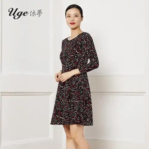 依梦2016秋女装中长款七分袖印花连衣裙打底裙修身显瘦大摆裙品牌名称