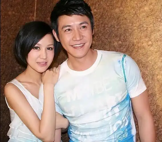 初恋陆毅痴爱王志文富豪老公入狱离世她拿遗产笑着活下去