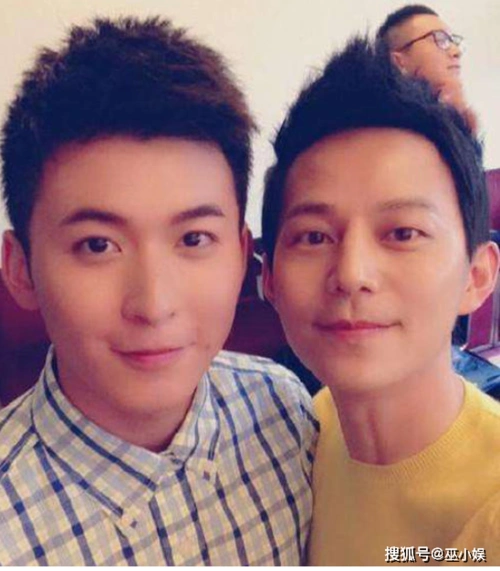 原创何炅与神秘男子恋情曝光两人街头摸脸不避嫌大方牵手回酒店