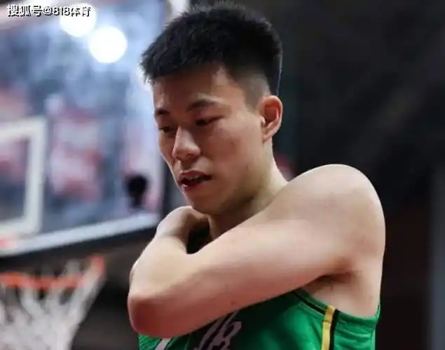 疆辽大战每当张镇麟登场,新疆主场dj都播放《听妈妈的话》_比赛_球迷