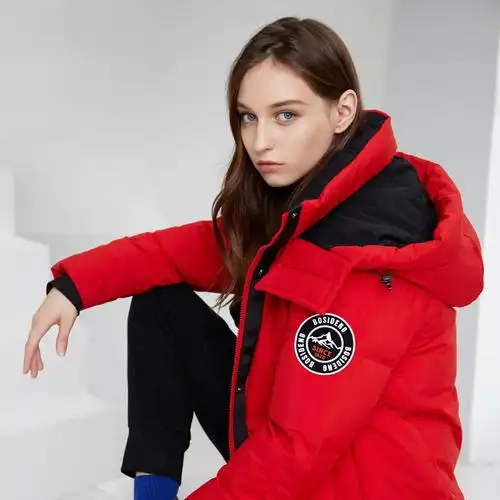 波司登女款羽绒服