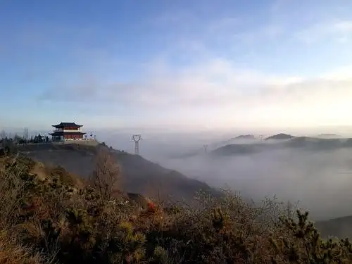 华亭县雷神山.山川诱色