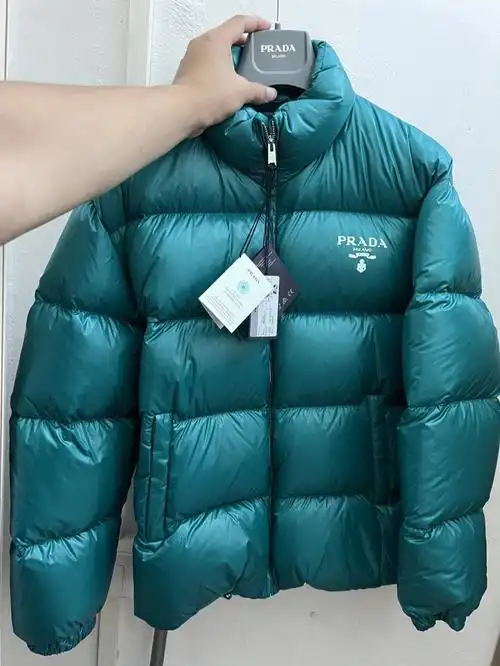 prada22fw女士羽绒服38404244码