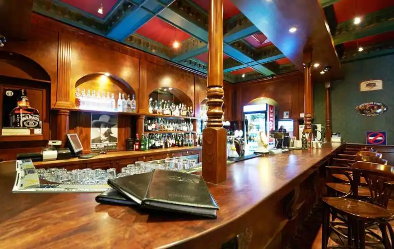 个性酒吧吧台装修效果图2022图片