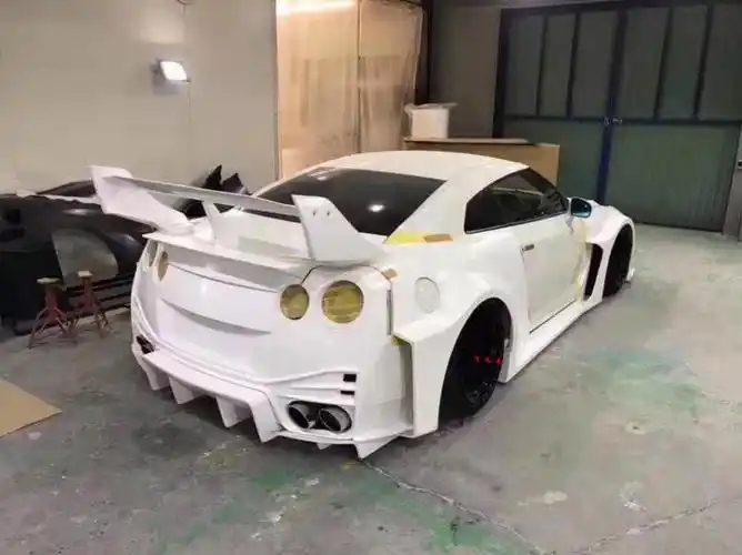 适用于日产gtr尼桑r35改装lbperformance三代宽体汽车包围