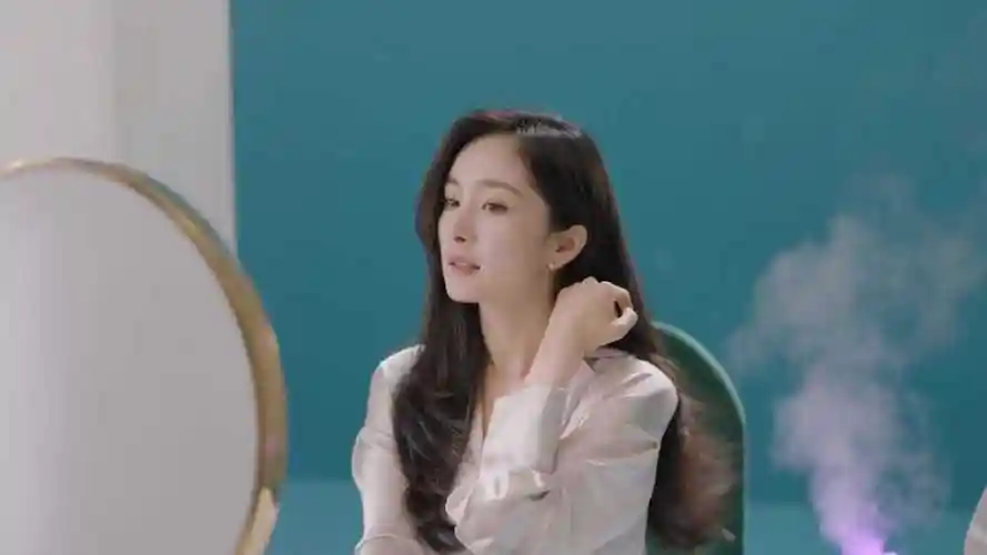 杨幂x金稻直发梳品牌宣传片p1