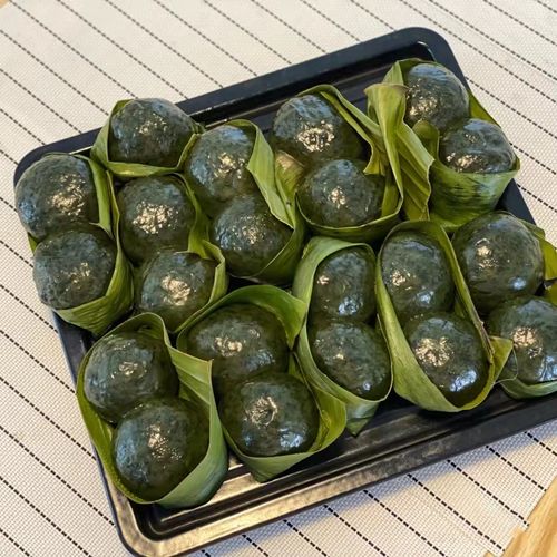 广西桂林艾叶粑粑艾草糯米米青团子花生芝麻年糕