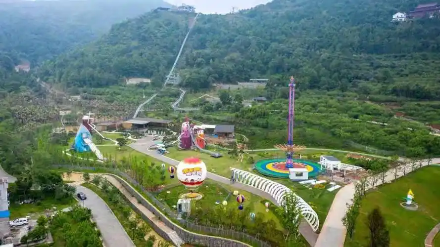 萌萌的景区,铁定溜溜,体验国内溜溜乐园