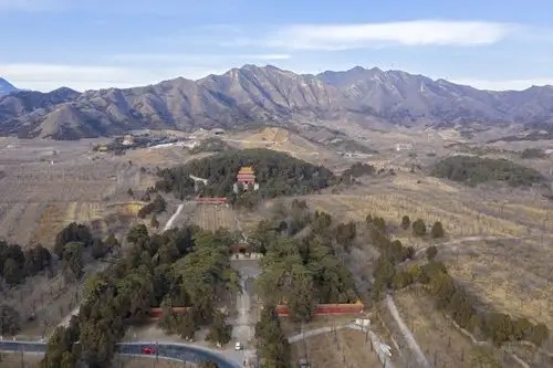 明朝十六帝昌平十三陵有座陵寝原本不是为这位皇帝建造的