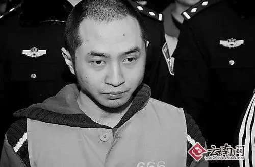 昆明洪兴帮涉黑案续 黑老大13岁起开始组织黑帮