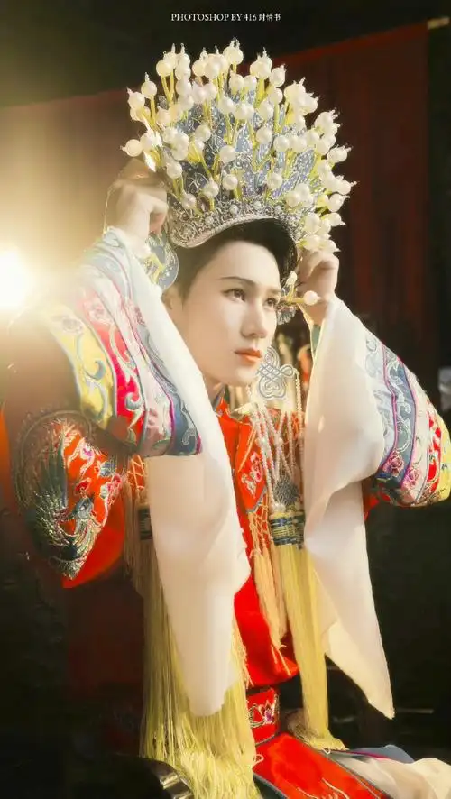 张真源重庆湖广会馆拍摄古风写真