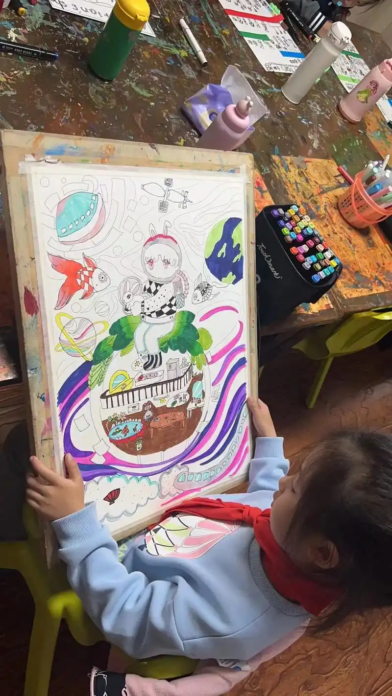 科幻画-月球上的梦幻星空