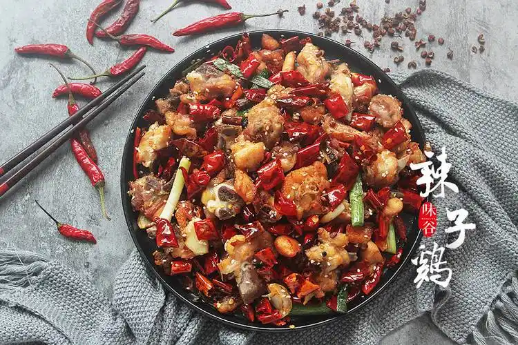 辣子鸡_菜肴_干辣椒