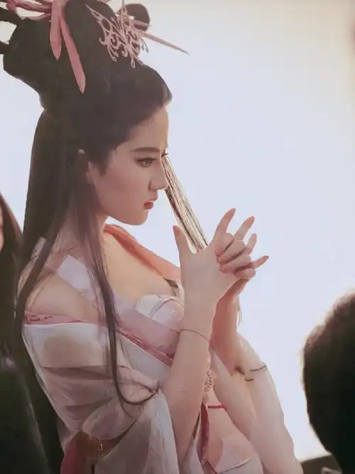 刘亦菲侧颜杀温柔仙女赵灵儿仙剑奇侠传