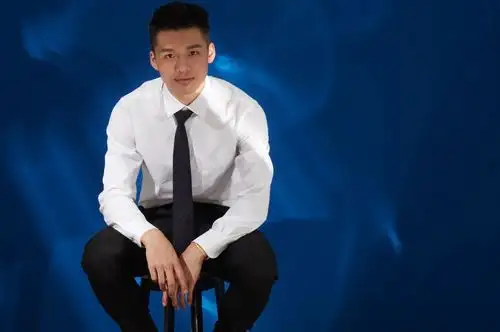 逗逼迷惘抠门锦鲤跳水偶像陈艾森演绎反转跳水人生