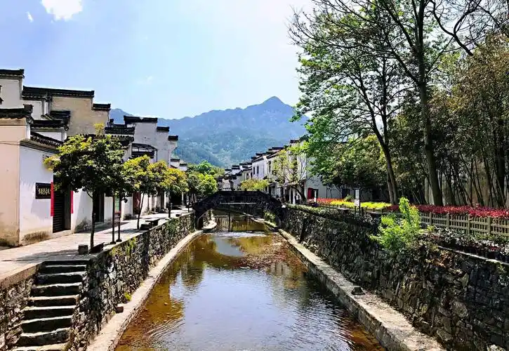 绩溪龙川景区,古代的风水宝地,如今的国家5a级景区_牌坊_宗祠_胡氏
