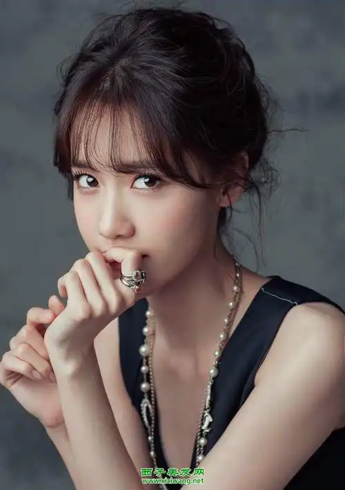 林允儿时尚发型图片 林允儿清纯小卷发发型造型_发型_中医养生网