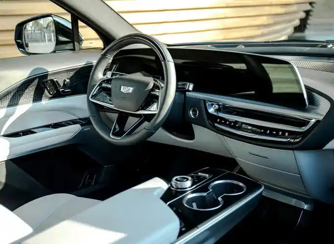 凯迪拉克lyriq内饰