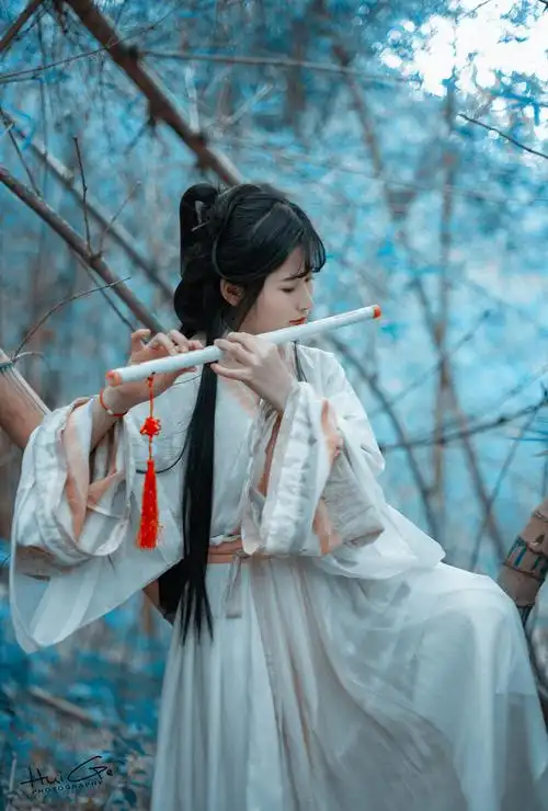 紫竹林中吹玉笛