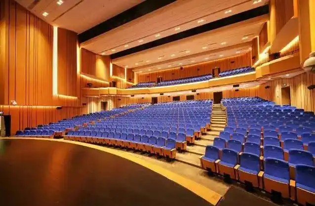 看音乐剧又有新去处了艺海剧院昨晚重装回归