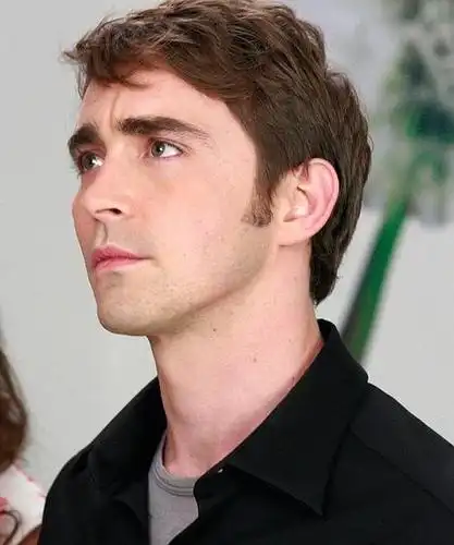 鲸岛的相册-lee pace