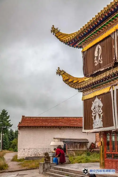 旅摄甘南碌曲县郎木寺"安多达仓郎木赛赤寺"
