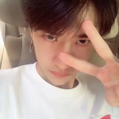 王一博比耶转场视频