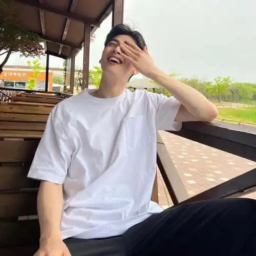 帅哥是帅哥车银优是车银优