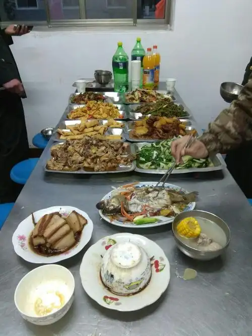 为什么部队有些士官宁愿吃泡面也不吃炊事班做的饭菜