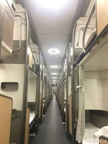 crh2e全新动卧车(转)-宽带山kds-宽带山社区-城市消费门户