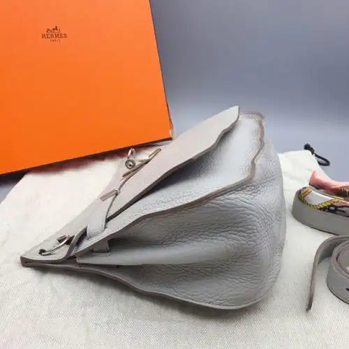 爱马仕jypsiere吉普赛28珍珠灰单肩包